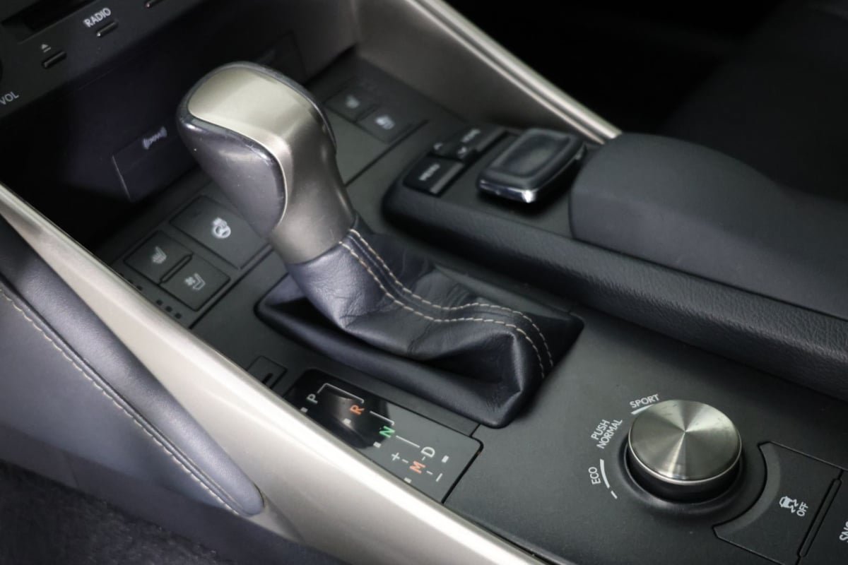 Used 2015 Lexus IS 350 AWD w/ Luxury Package image 6