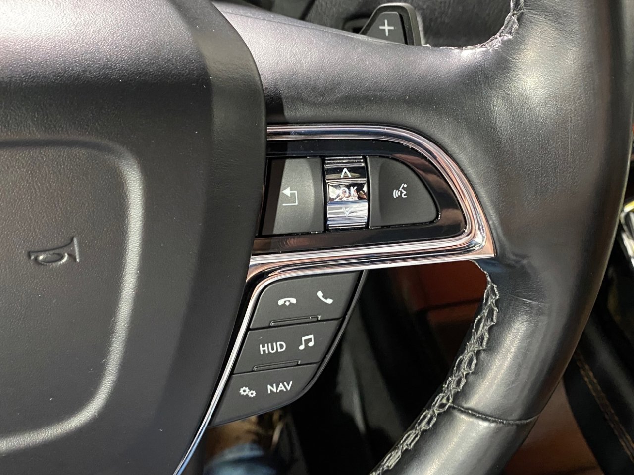 Used 2021 Lincoln Navigator Reserve image 21