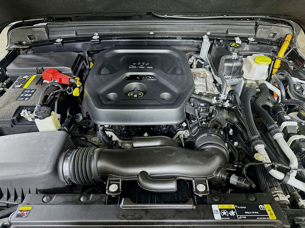 Used 2023 Jeep Wrangler Unlimited Sahara w/ Cold Weather Group image 9