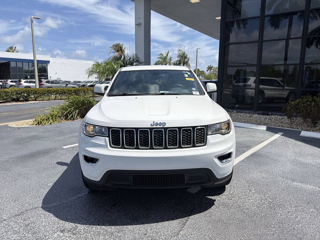 Used 2021 Jeep Grand Cherokee Laredo RWD image 3