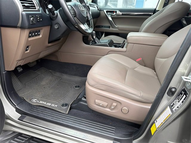 Used 2023 Lexus GX 460 Premium image 9