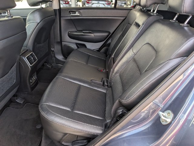 Used 2017 Kia Sportage EX w/ EX Technology Package FWD image 28