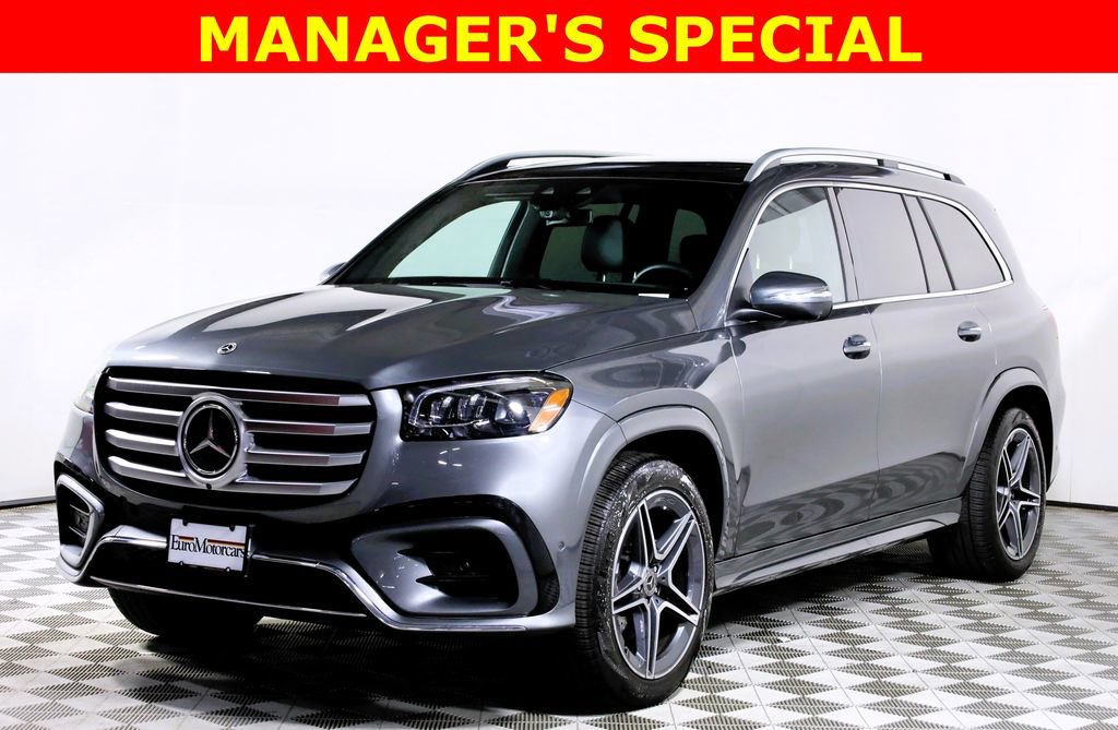 Used 2025 Mercedes-Benz GLS 450 4MATIC image 3