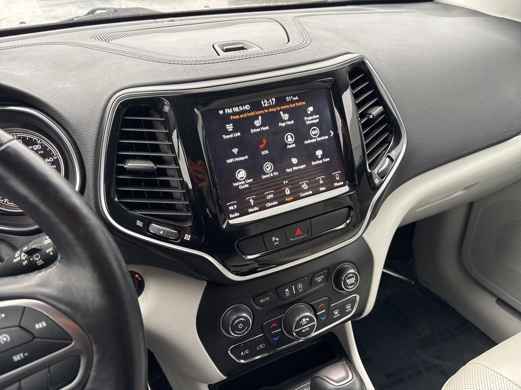 Used 2019 Jeep Cherokee Limited image 17