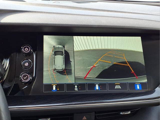 Used 2022 Buick Envision Essence w/ Technology Package I image 13