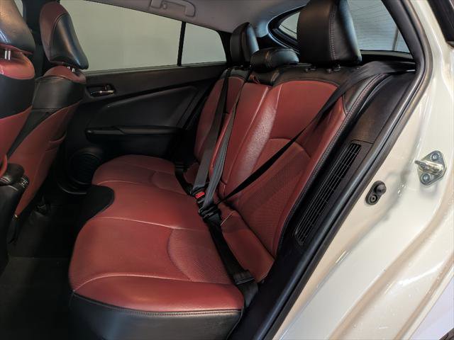 Used 2020 Toyota Prius Prime Limited image 11