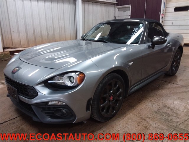 Used 2017 FIAT 124 Spider Abarth RWD image 3