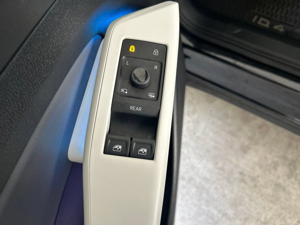 Used 2021 Volkswagen ID.4 1st Edition RWD image 41