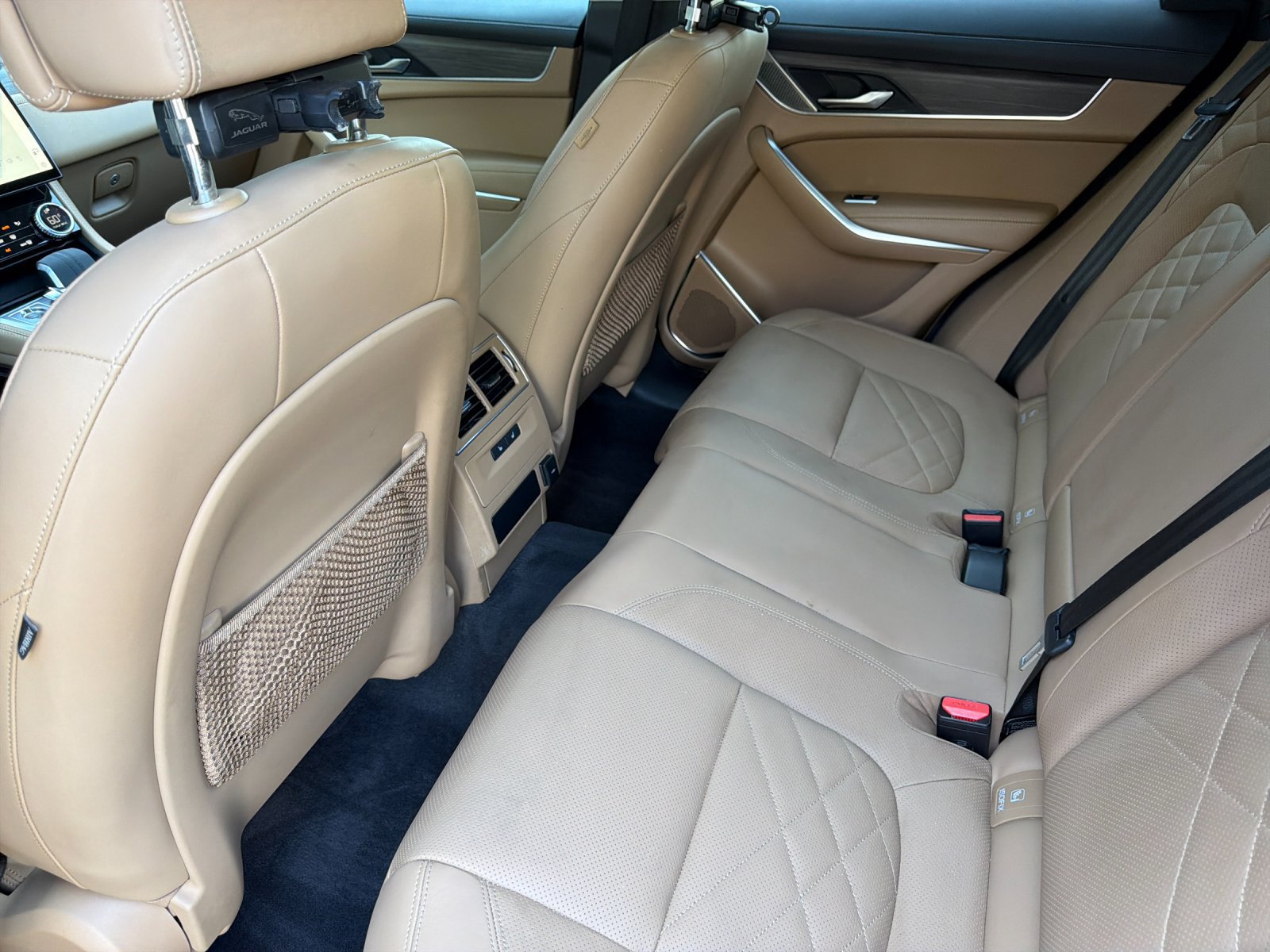 Used 2023 Jaguar F-PACE S AWD/4WD image 11
