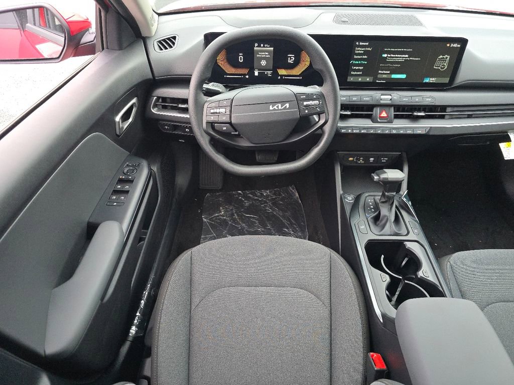 New 2025 Kia K4 LXS image 21