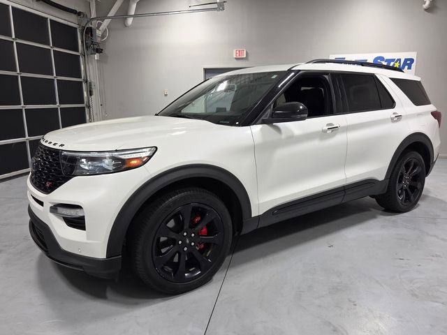 Used 2024 Ford Explorer ST w/ Equipment Group 401A image 3