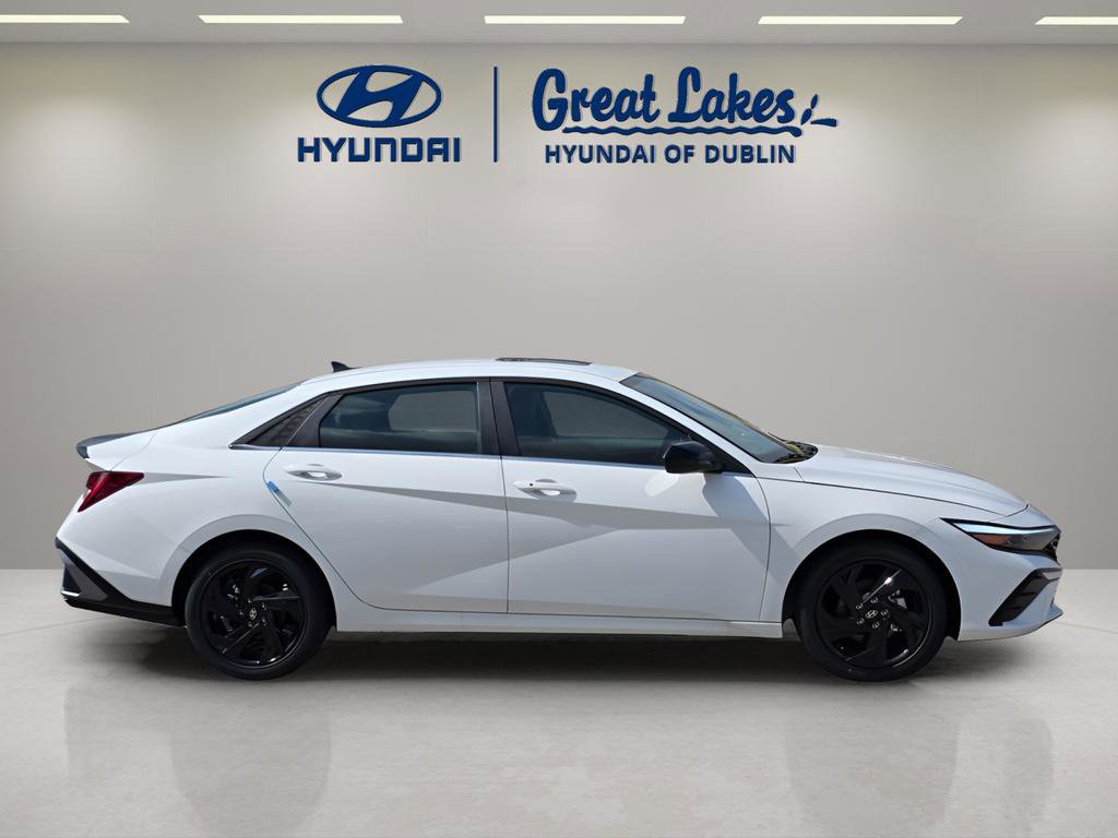 New 2026 Hyundai Elantra SEL Sport image 6