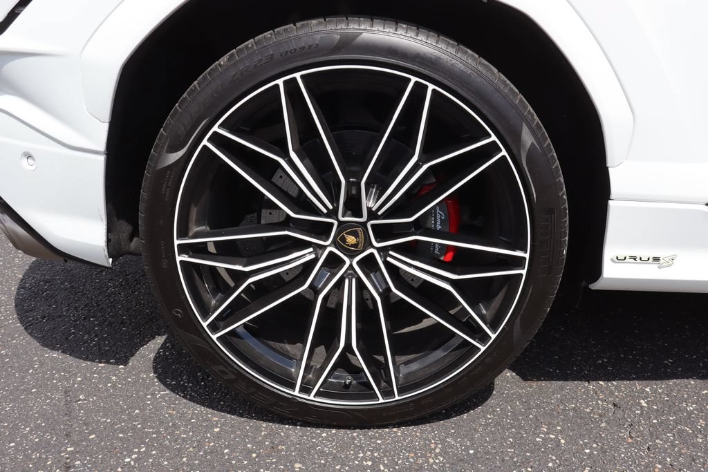 Used 2024 Lamborghini Urus S AWD/4WD image 38