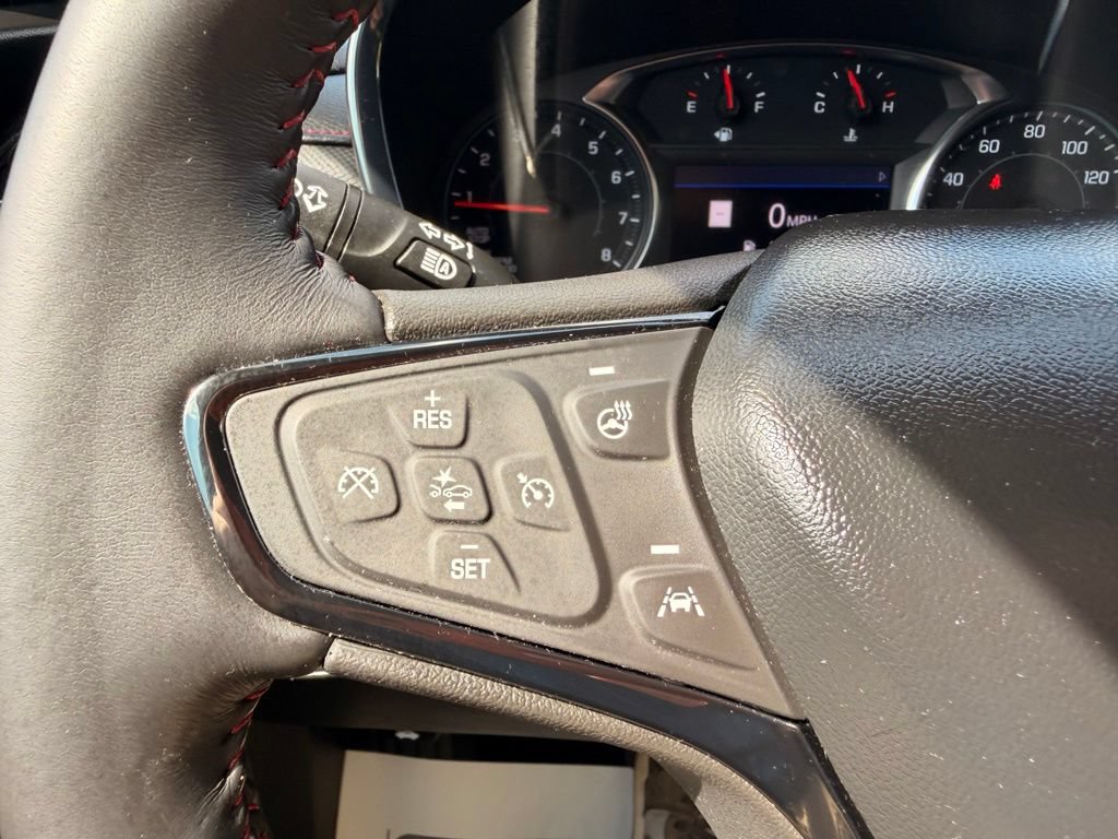 Used 2022 Chevrolet Equinox RS w/ Infotainment Package AWD/4WD image 16