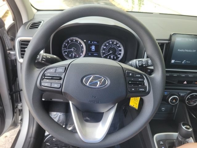 Used 2020 Hyundai Venue SE FWD image 21