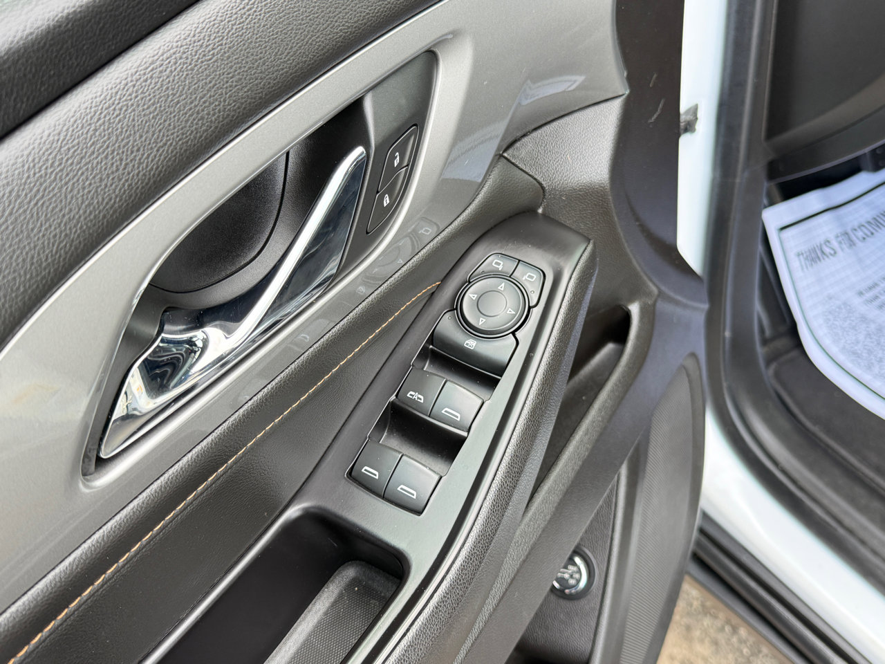 Used 2019 Chevrolet Traverse LT image 17