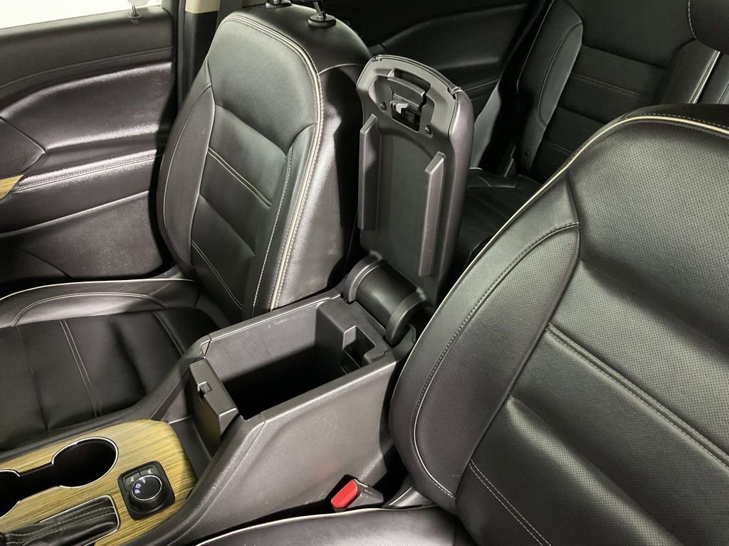 Used 2019 GMC Acadia Denali image 28