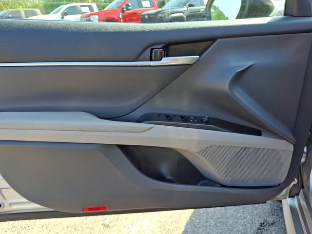 Used 2024 Toyota Camry LE w/ Convenience Package FWD image 12