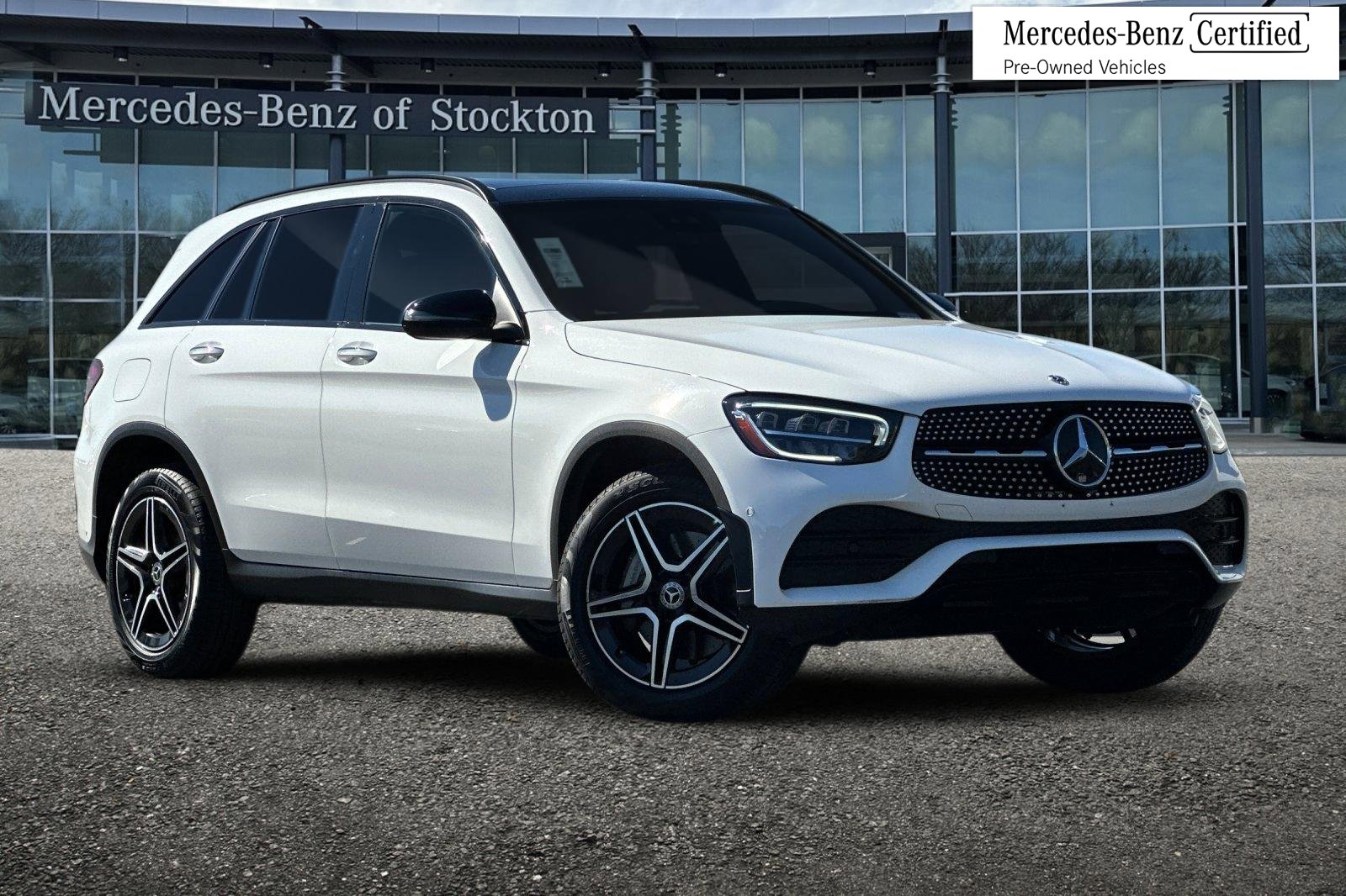 Used 2022 Mercedes-Benz GLC 300 4MATIC image 1