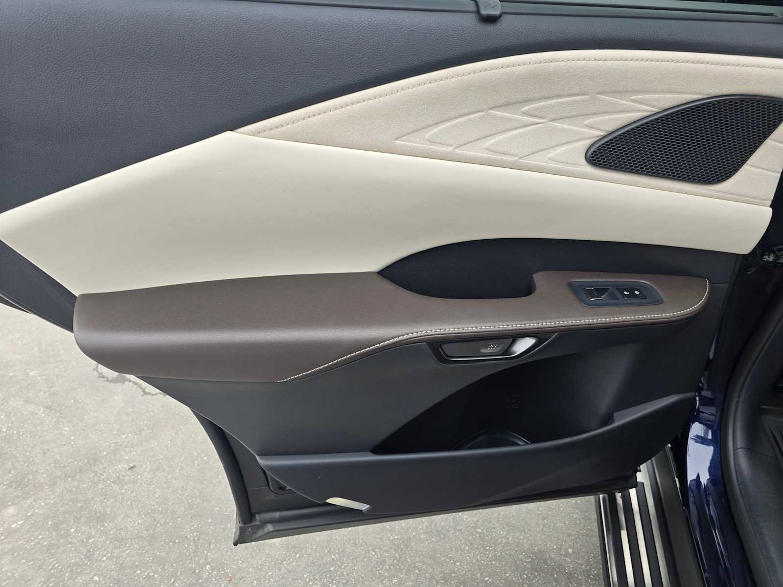 Used 2025 Lexus RX 350 image 19