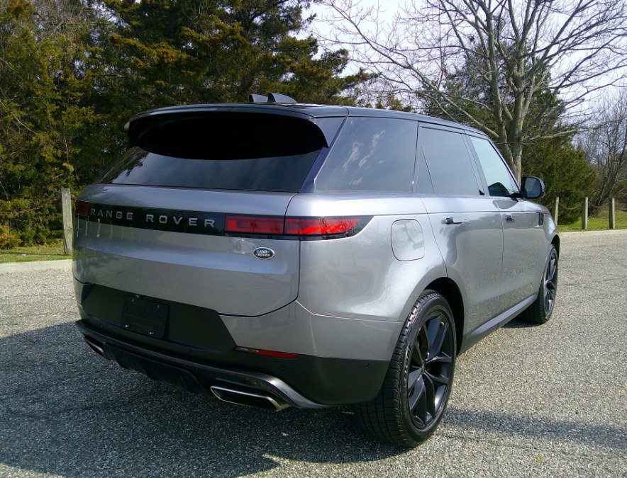 Used 2023 Land Rover Range Rover Sport SE image 19