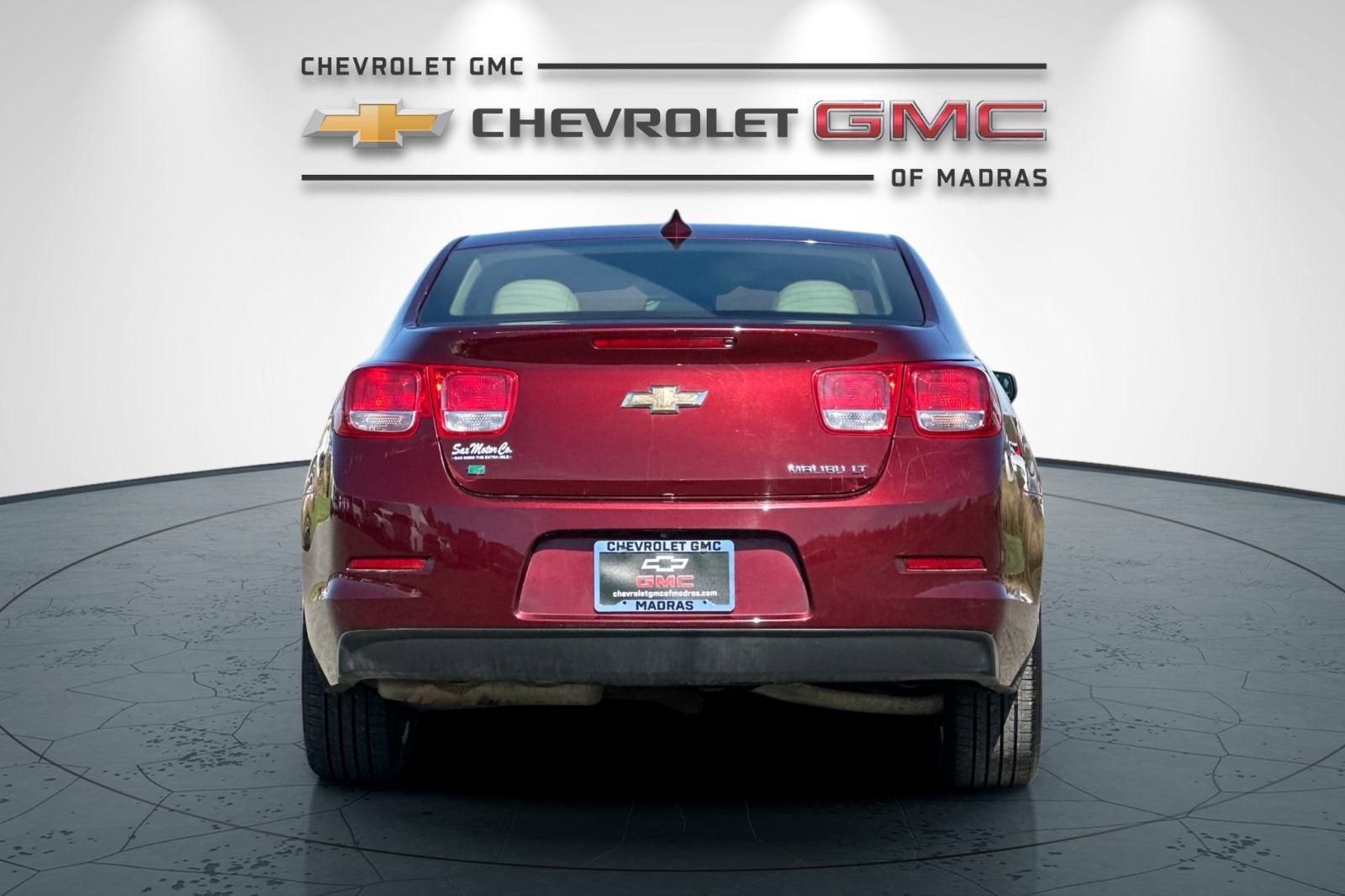 Used 2015 Chevrolet Malibu LT w/ Power Convenience Package FWD image 4