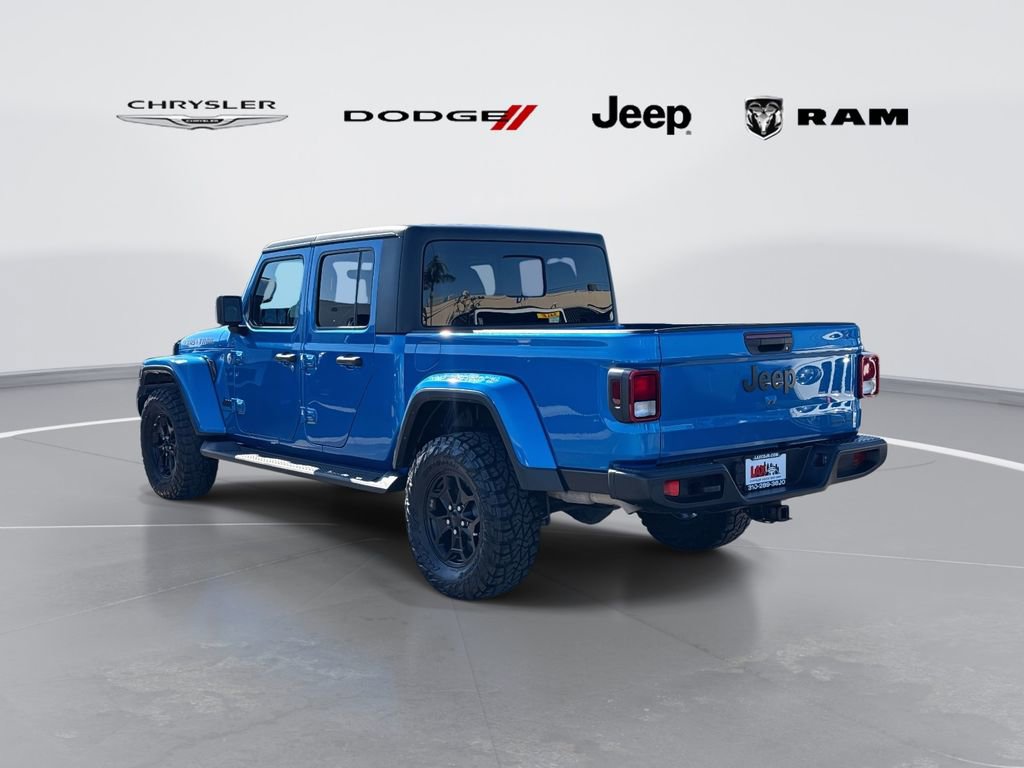 Used 2022 Jeep Gladiator Sport image 3