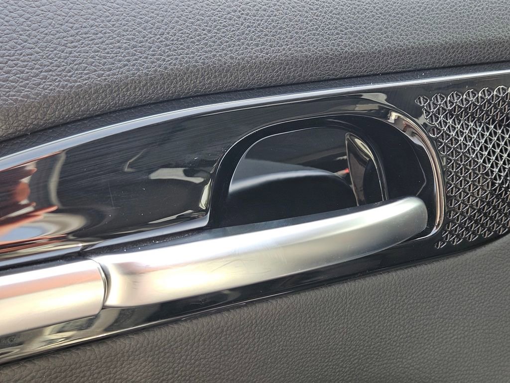 Used 2025 Kia Seltos S FWD image 16