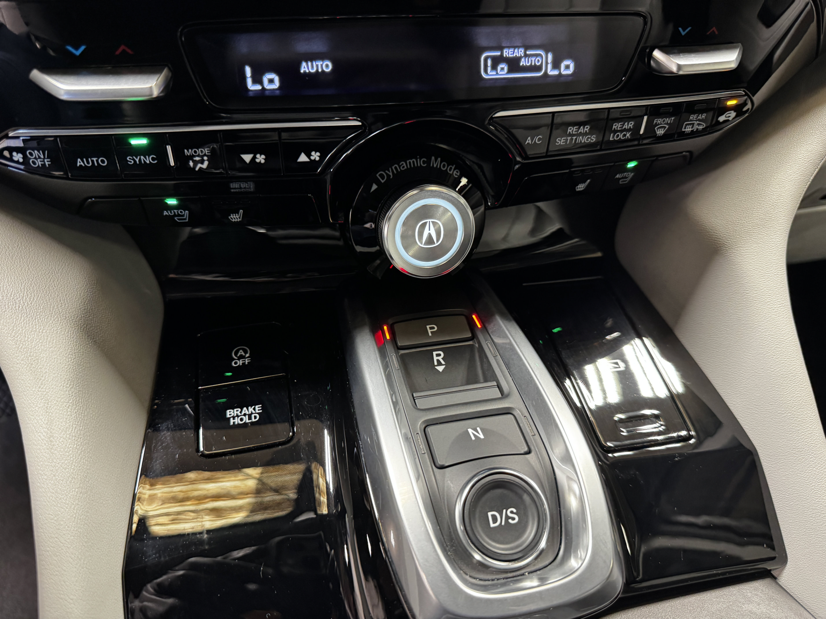 Used 2023 Acura MDX w/ Technology Package FWD image 27