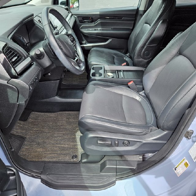 Used 2023 Honda Odyssey Touring image 9