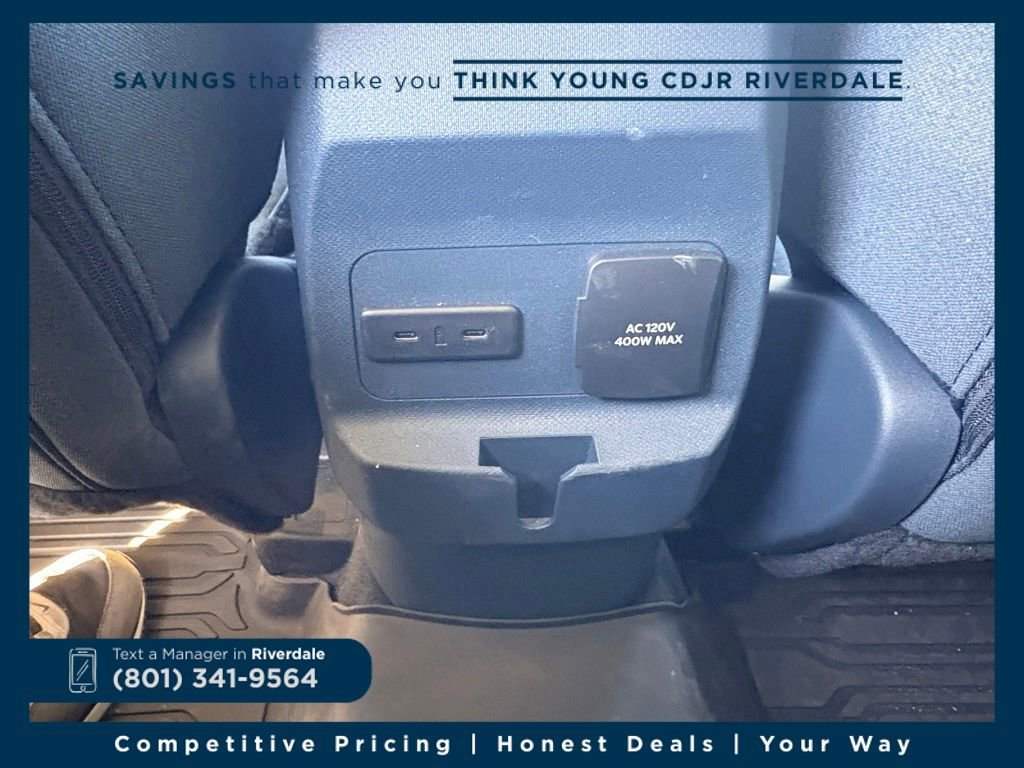 Used 2025 Ford Maverick XLT w/ XLT Luxury Package image 12