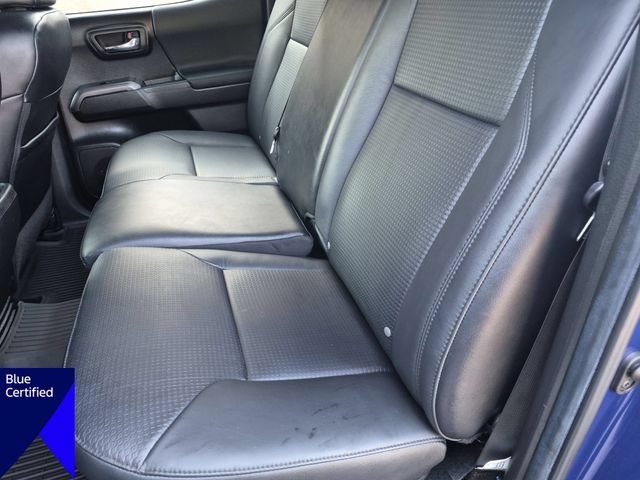 Used 2022 Toyota Tacoma TRD Sport w/ TRD Premium Sport Package AWD/4WD image 31