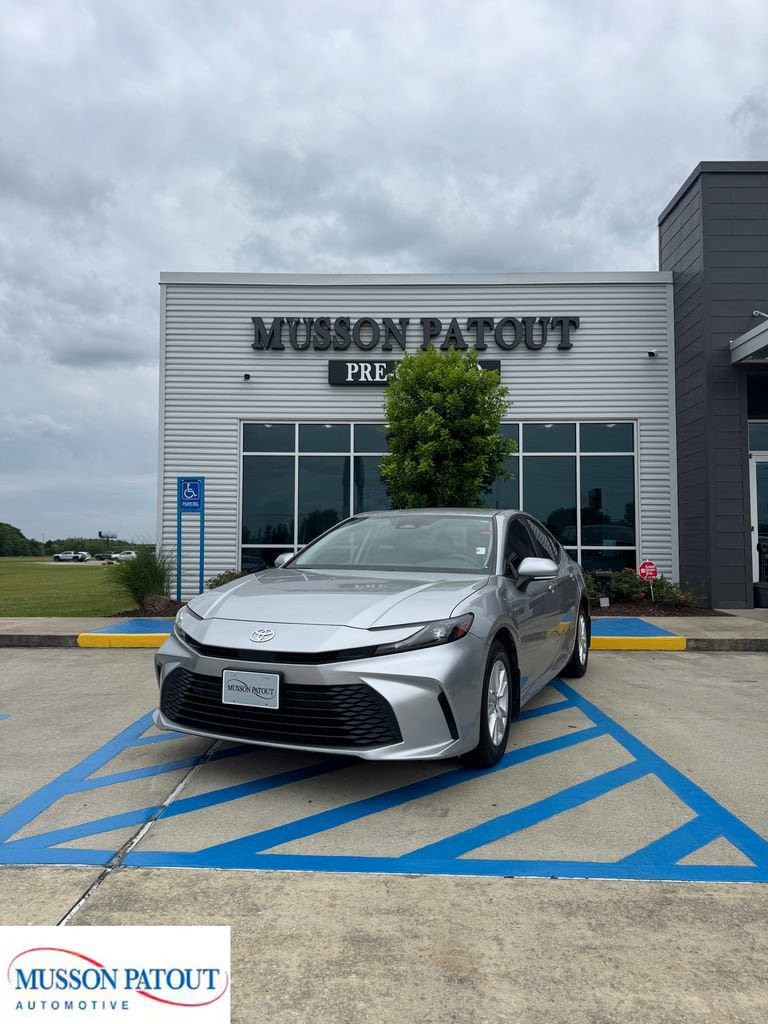 Used 2025 Toyota Camry LE w/ Convenience Package