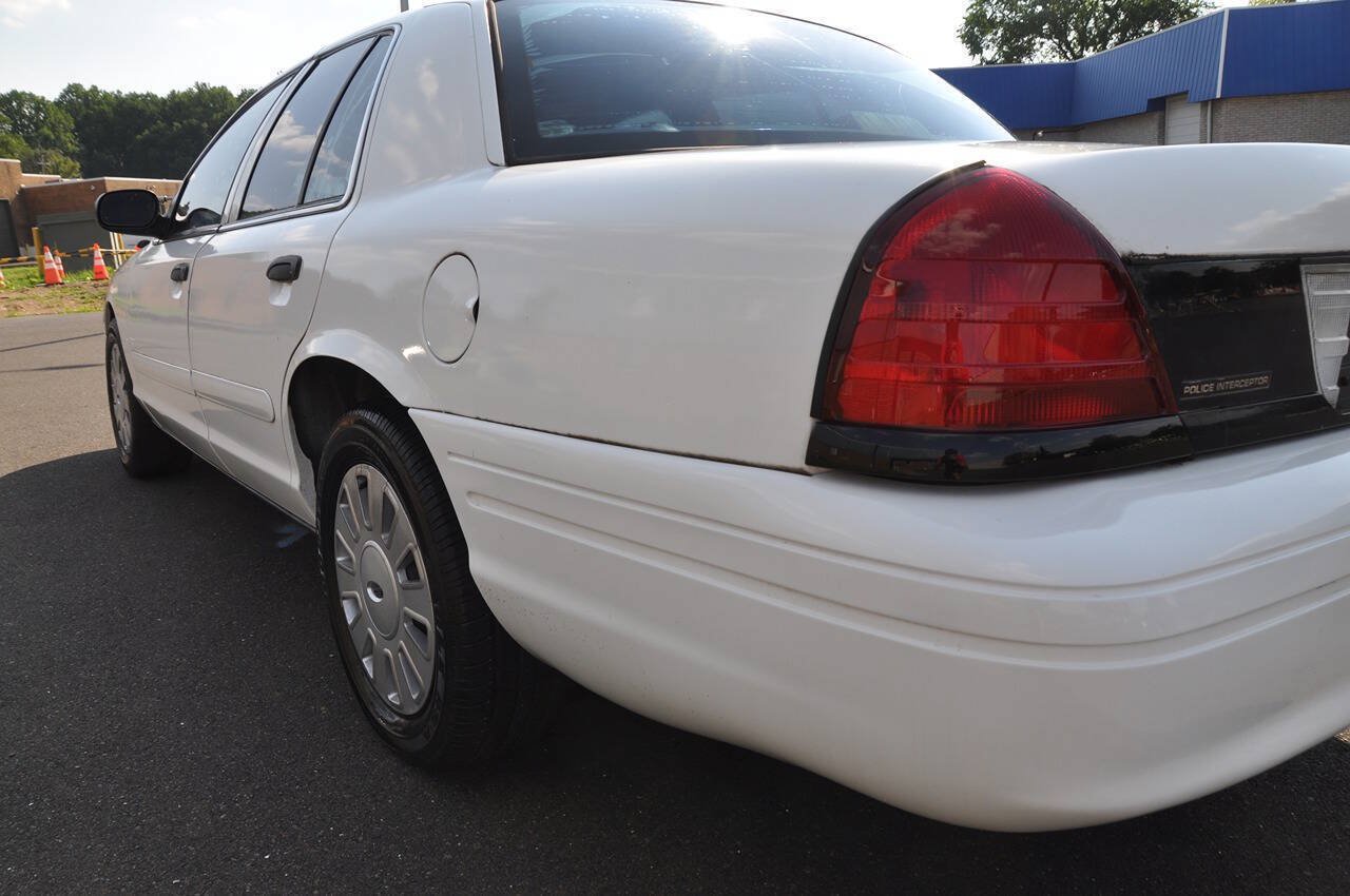 Used 2006 Ford Crown Victoria Police Interceptor RWD image 11