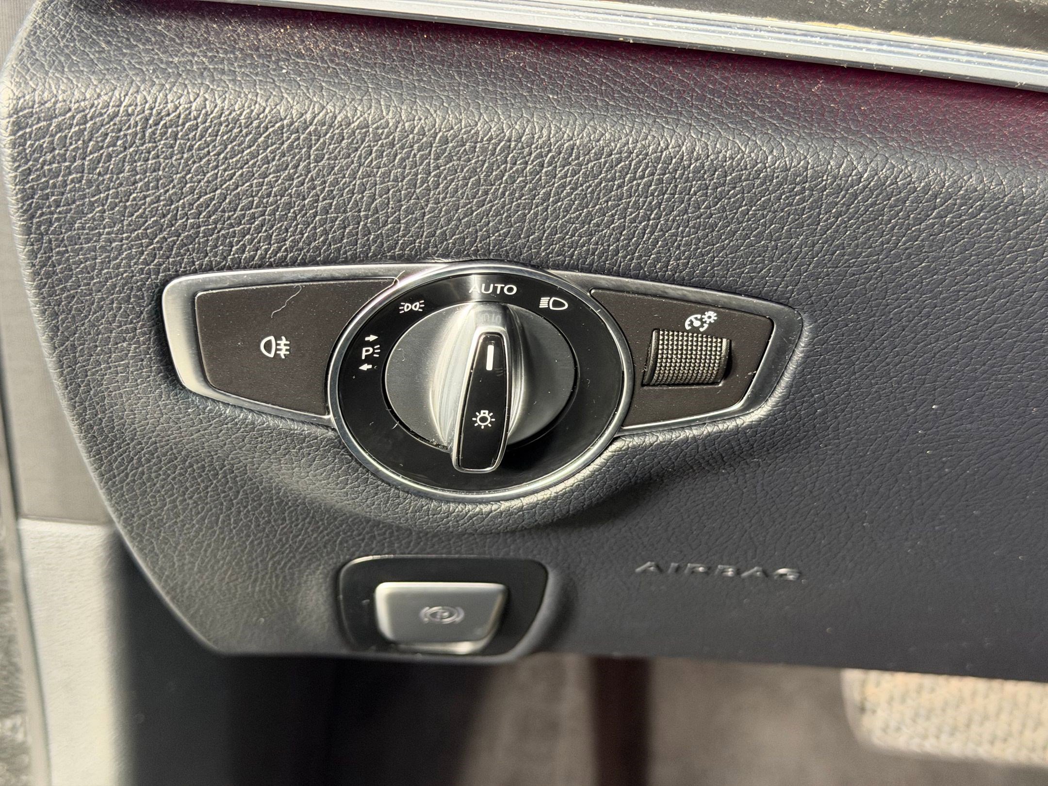 Used 2021 Mercedes-Benz E 350 Sedan image 27