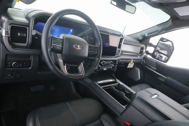 Used 2025 Ford F450 Platinum image 17