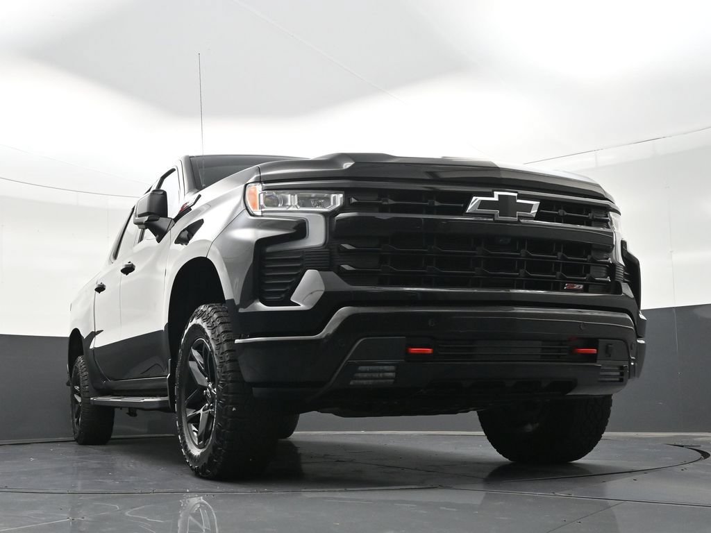 Used 2024 Chevrolet Silverado 1500 LT Trail Boss w/ LT Trail Boss Premium Package AWD/4WD image 29