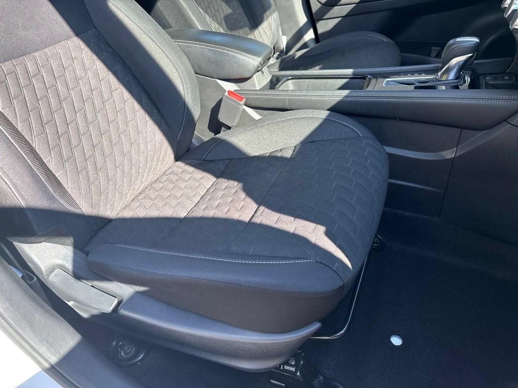 Certified 2023 Nissan Kicks SV FWD image 35