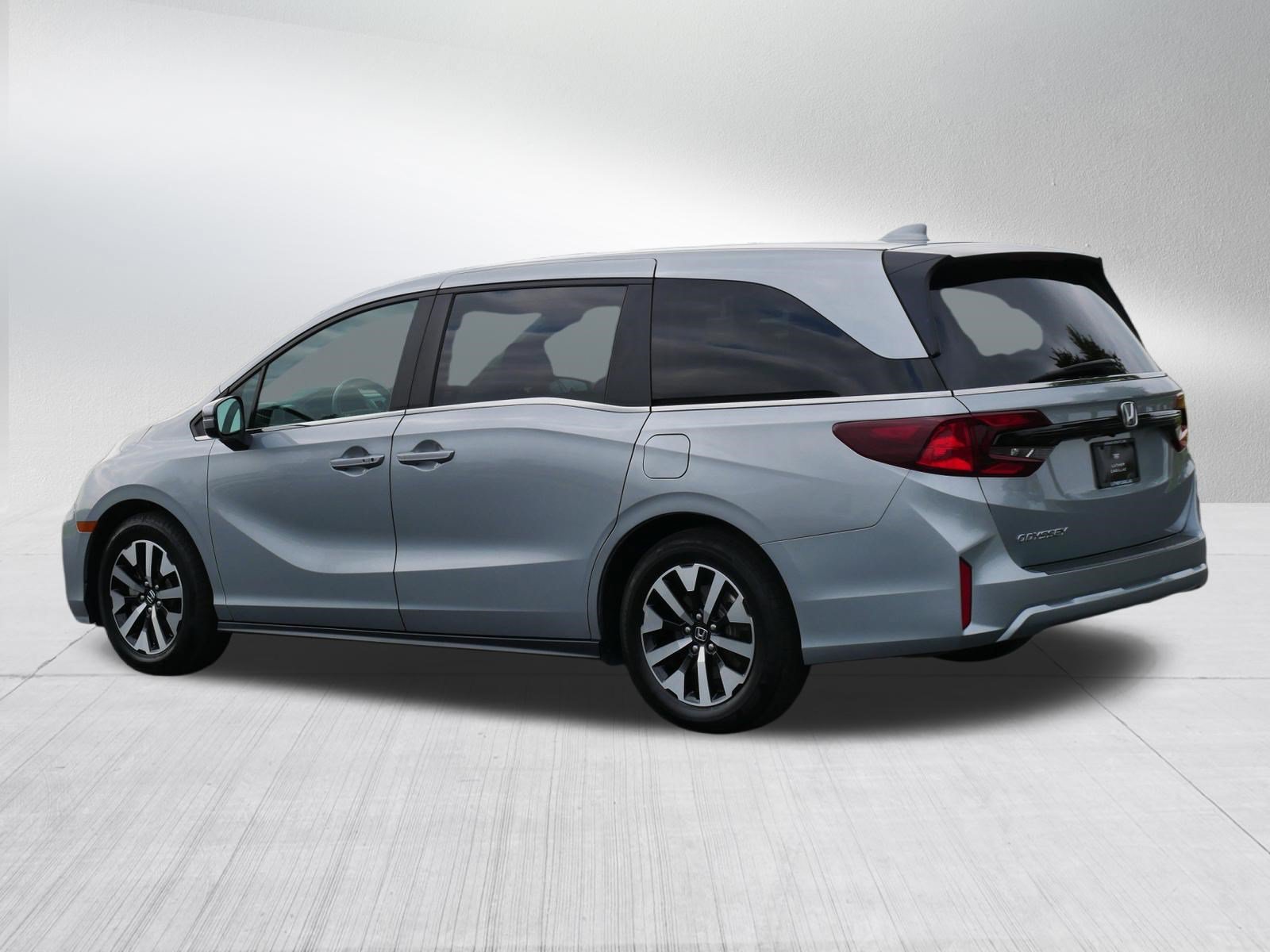 Used 2025 Honda Odyssey EX-L image 5