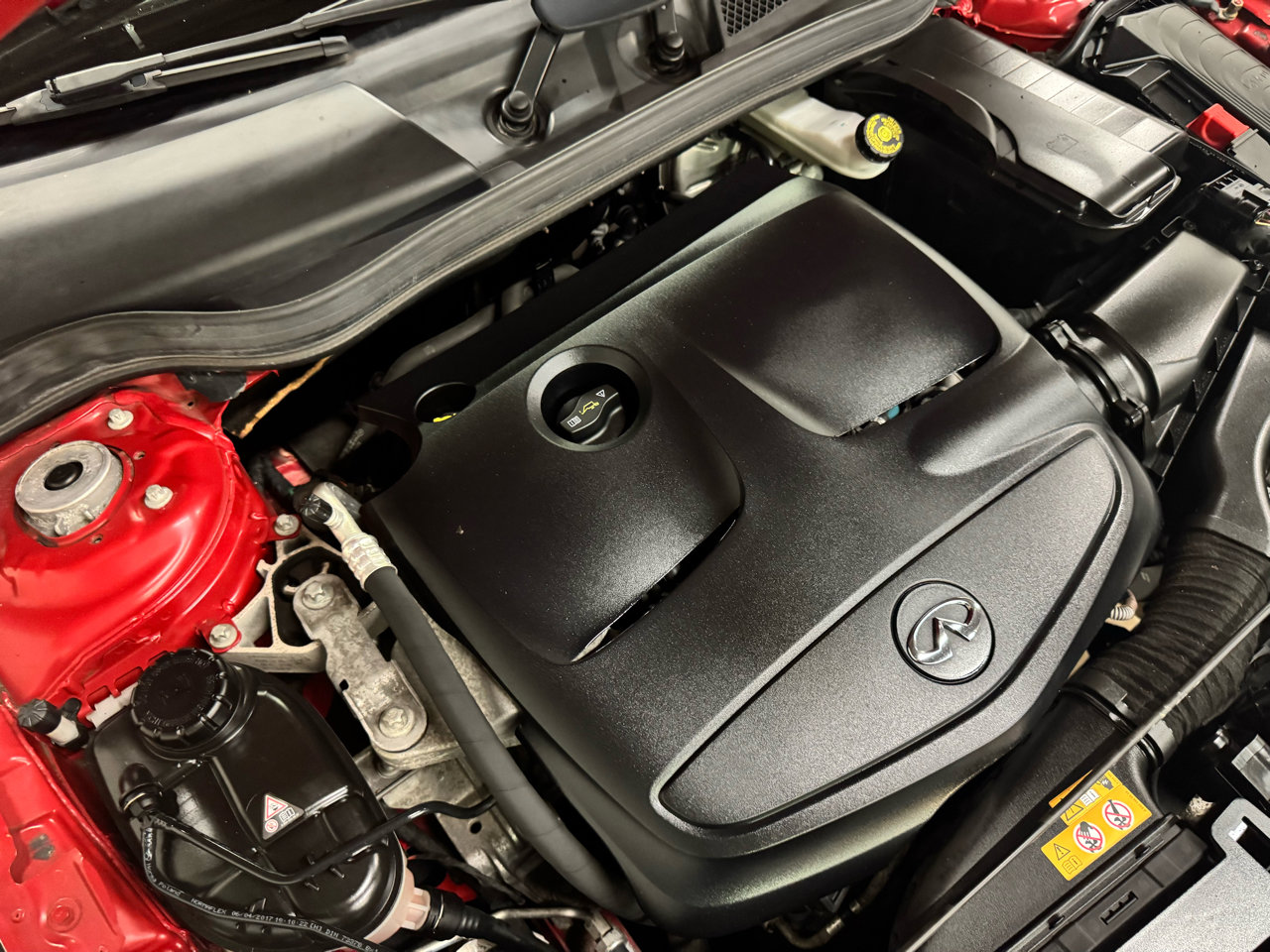 Used 2018 INFINITI QX30 Premium w/ Navigation Package image 35