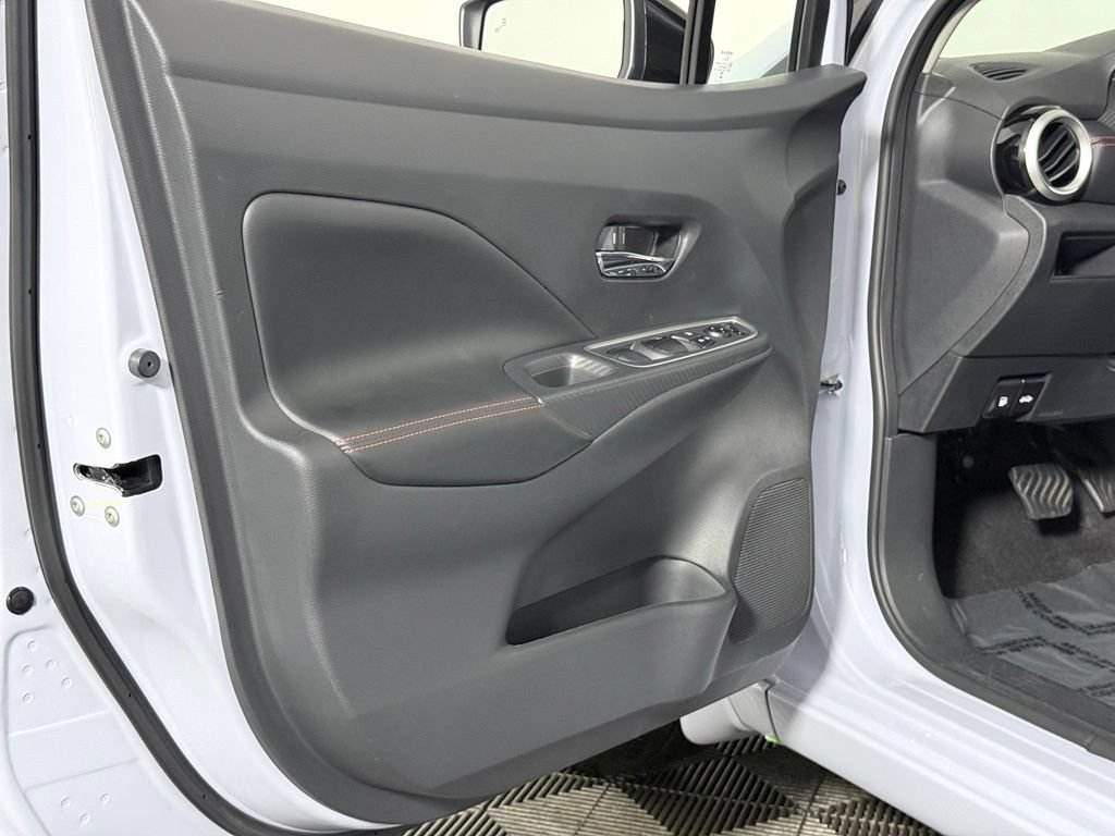 Certified 2025 Nissan Versa SR w/ Trunk Package FWD image 27