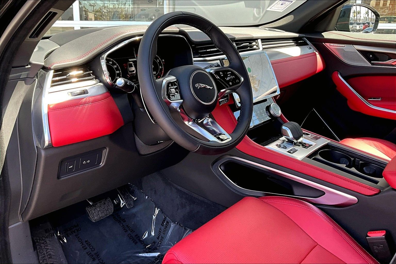 New 2026 Jaguar F-PACE R-Dynamic S image 6