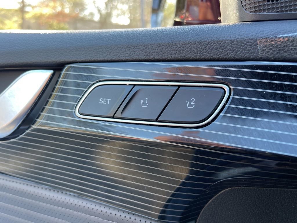 Used 2023 Hyundai Palisade Calligraphy image 19