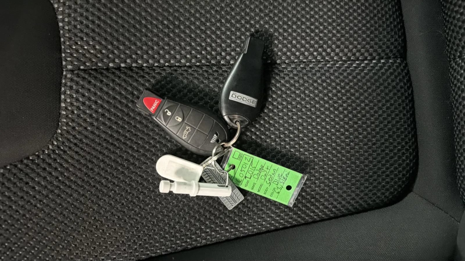 Used 2015 Dodge Dart SXT FWD image 28