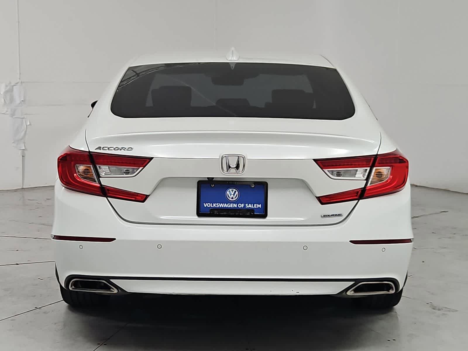 Used 2018 Honda Accord Touring image 5