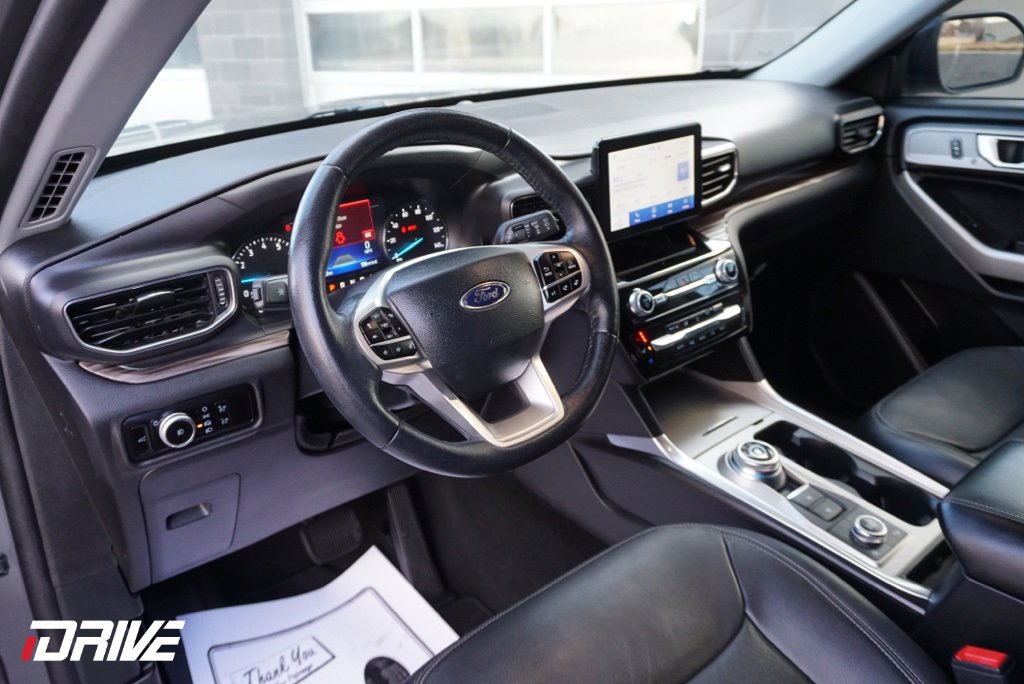 Used 2023 Ford Explorer Limited image 19