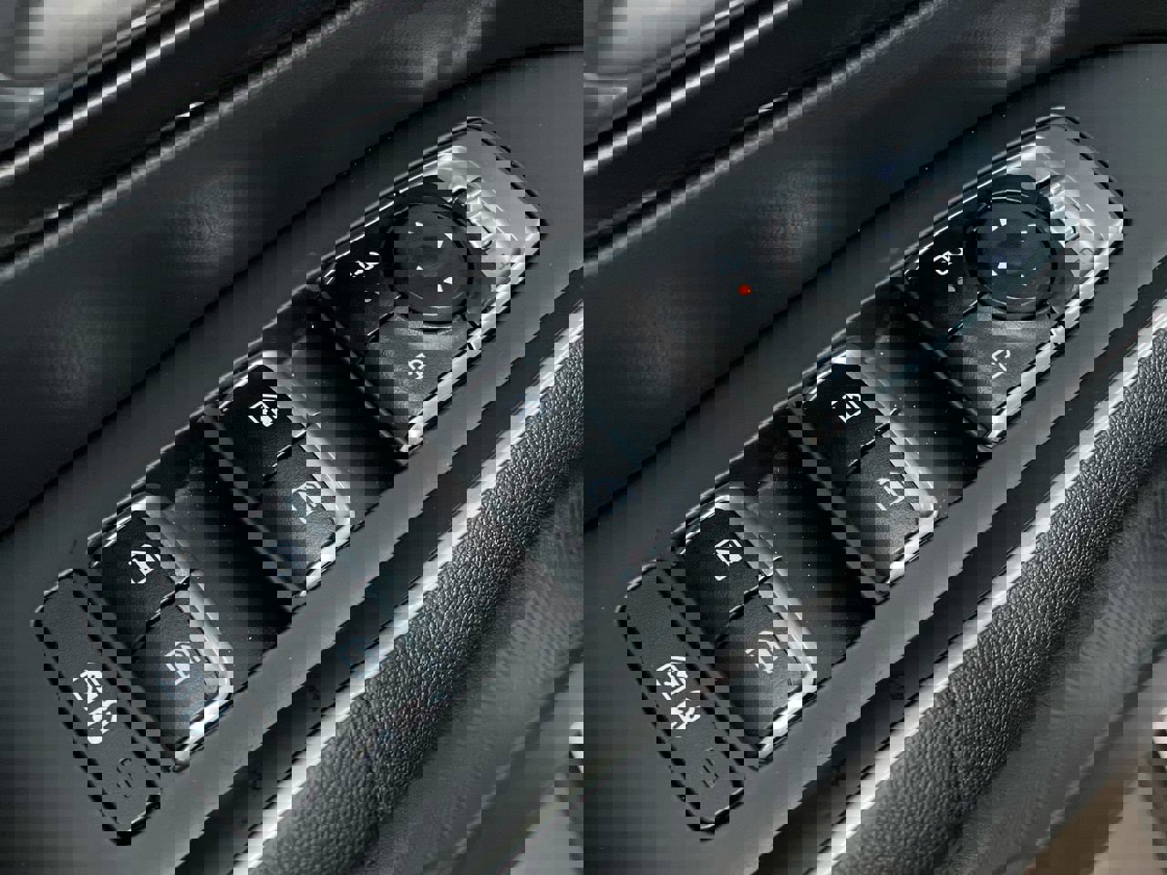 Certified 2025 Kia Sorento S w/ Panoramic Sunroof Package image 18