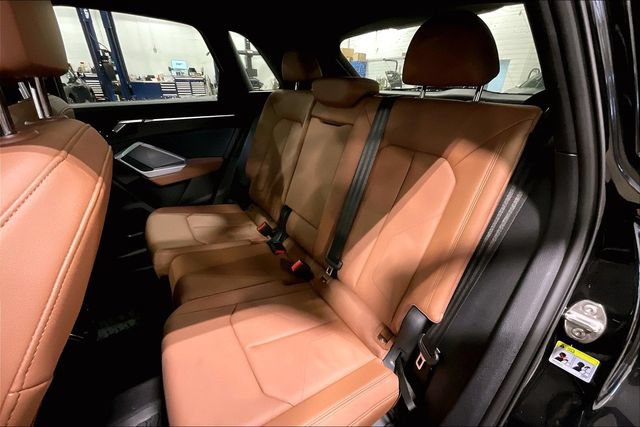 Certified 2023 Audi Q3 2.0T Premium w/ Convenience Package AWD/4WD image 26