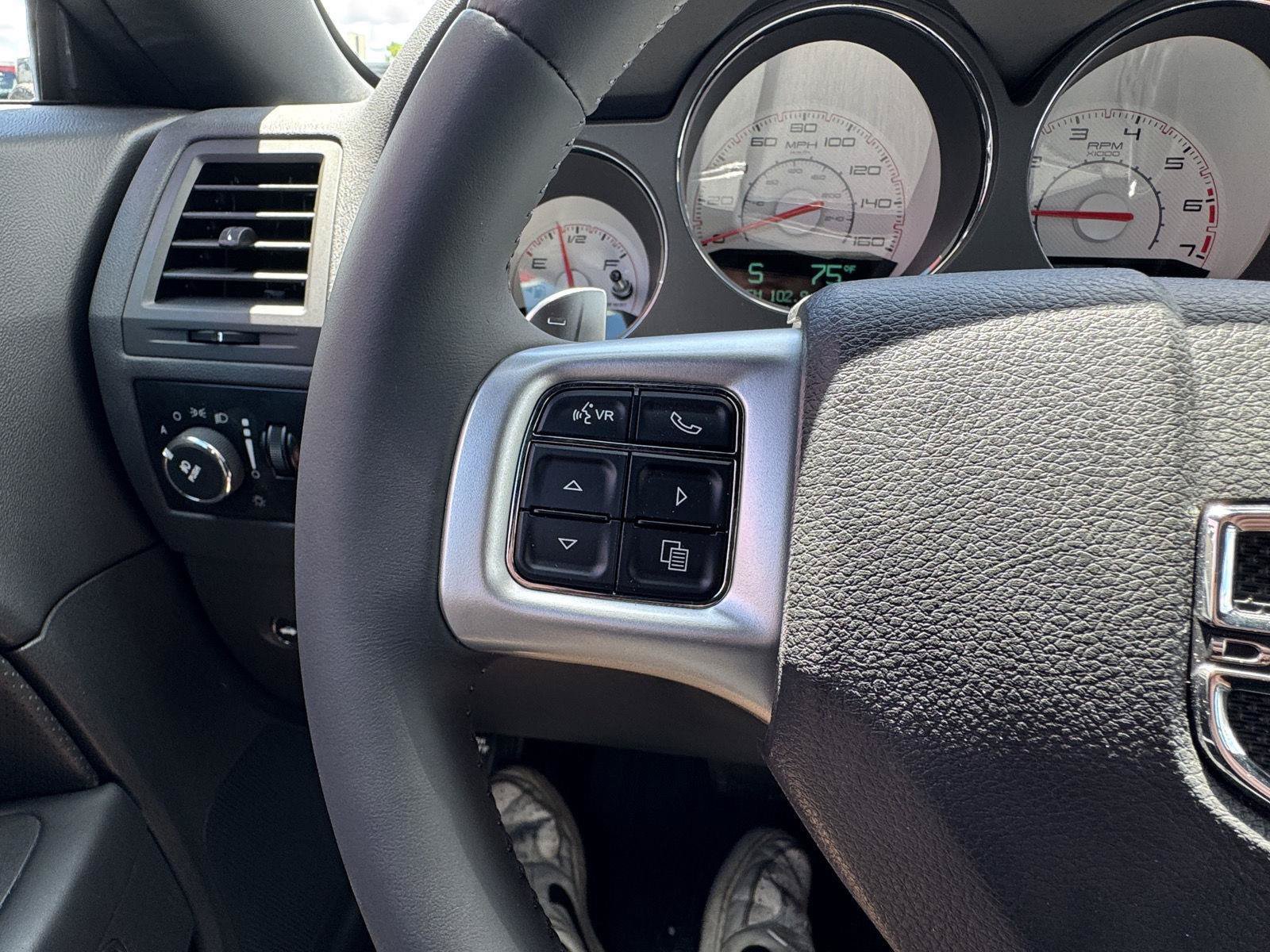 Used 2012 Dodge Challenger R/T RWD image 18