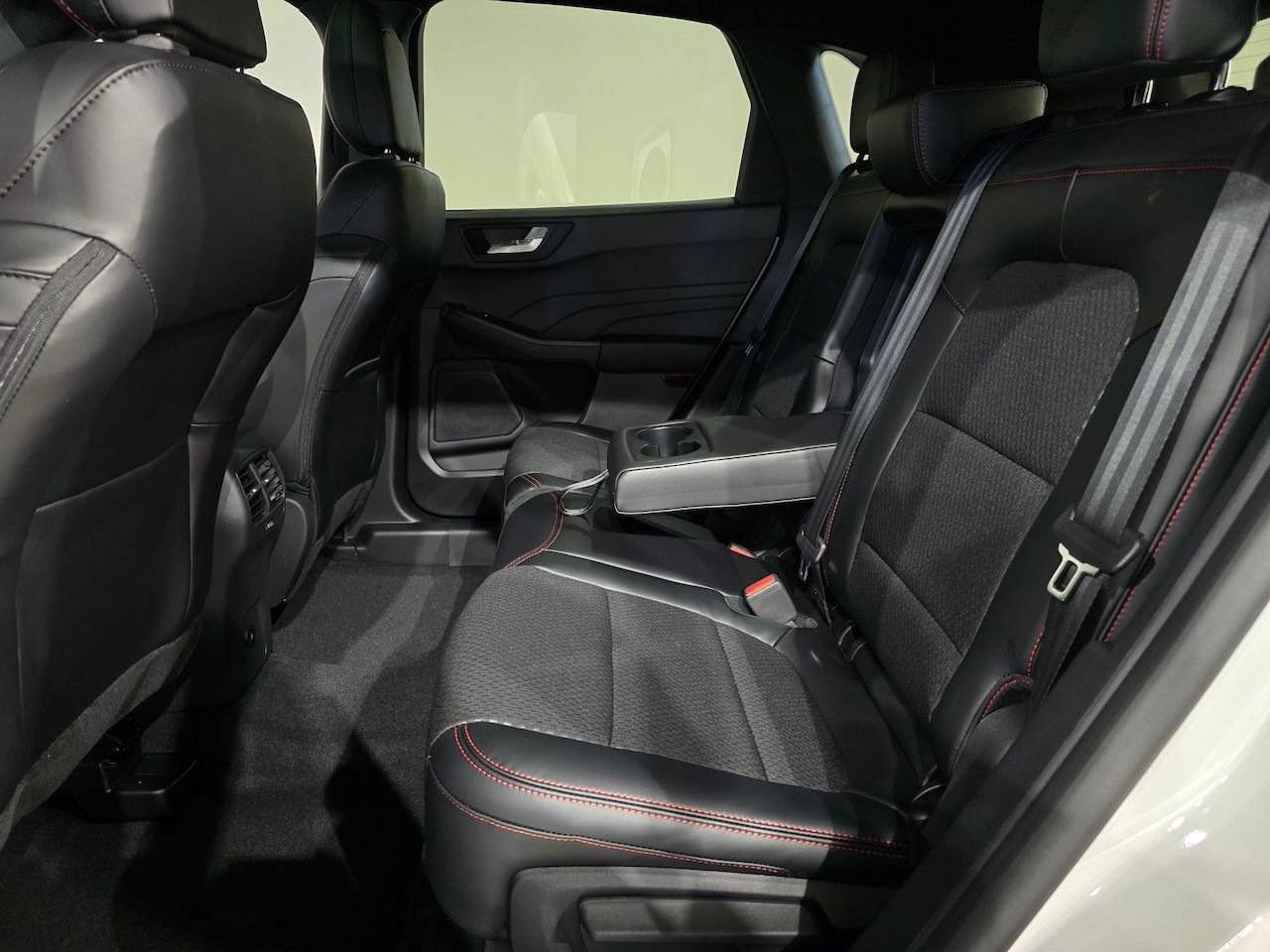 New 2026 Ford Escape ST-Line Select image 37
